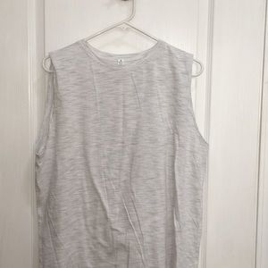 Light grey Lulu lemon active top